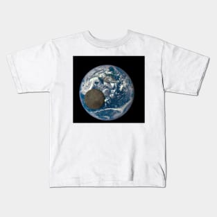 Dark side of the Moon, satellite image (C025/8814) Kids T-Shirt